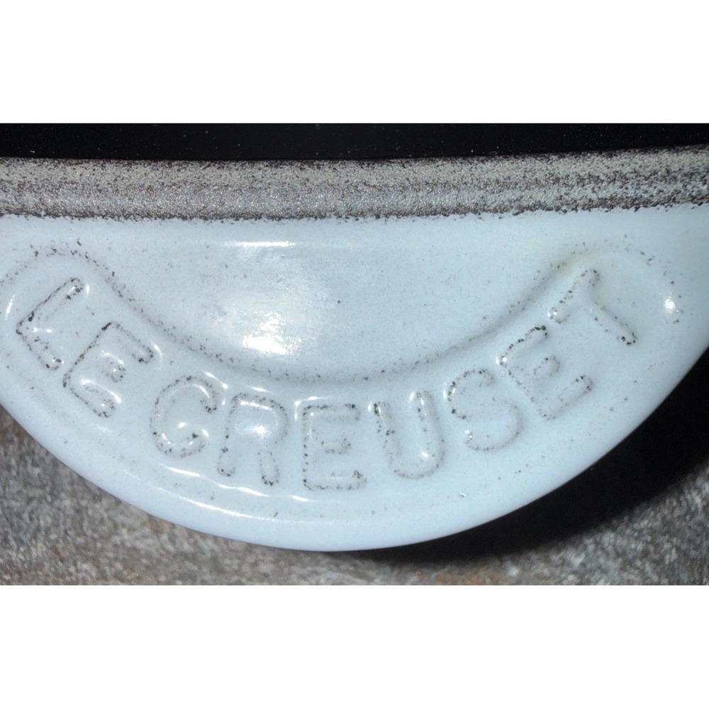 Le Creuset France 32 Cast Iron Grill Pan Skillet Powder Blue 14" NEW - Picture 2 of 14